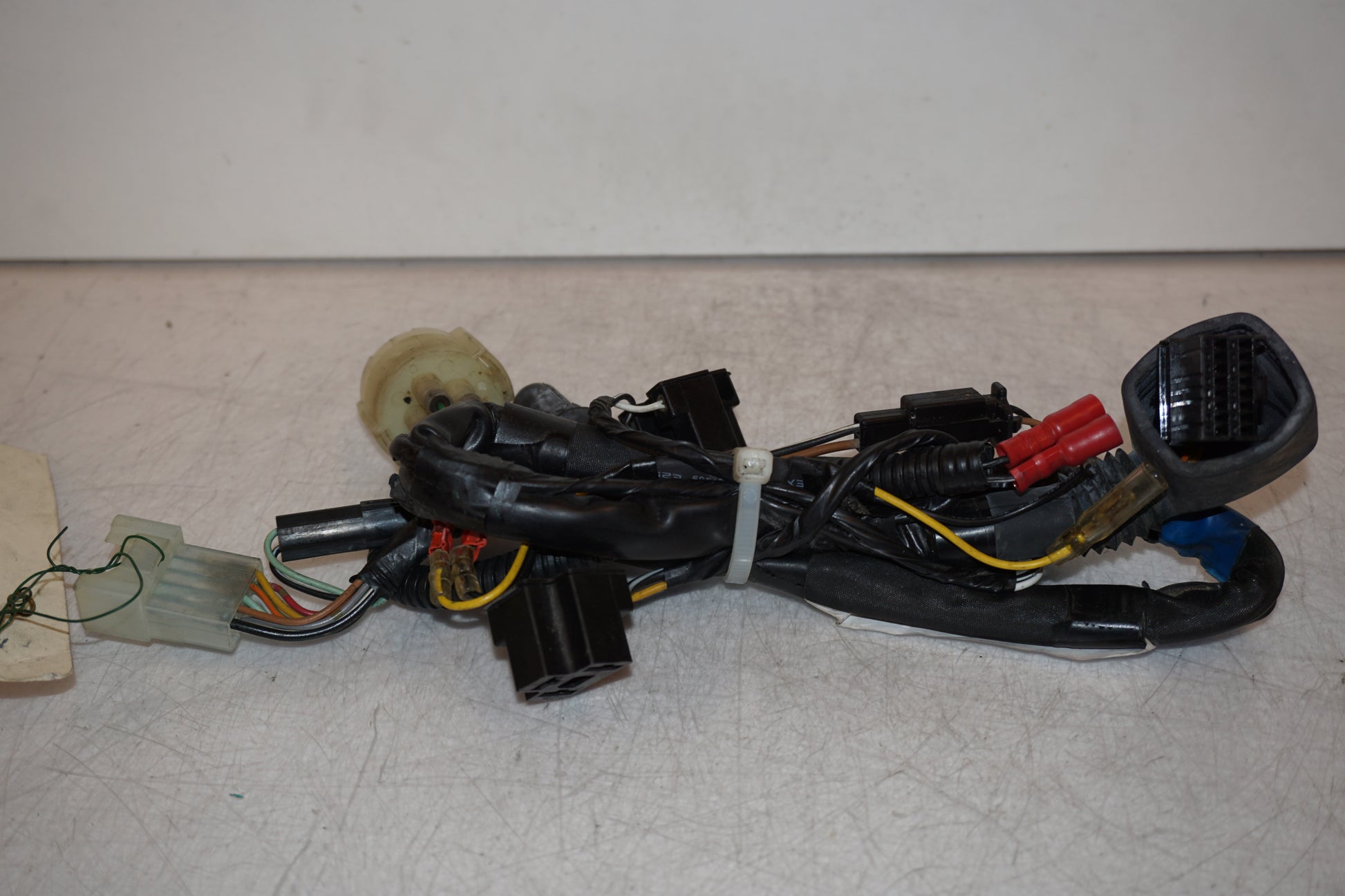 Höger sida på Kablage från en Suzuki GSX-R 600 -2001 motorcykel.