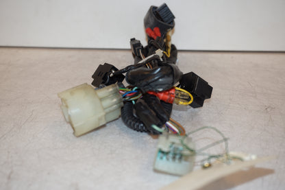 Vänster sida på Kablage från en Suzuki GSX-R 600 -2001 motorcykel.