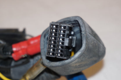 Extrabild1 på Kablage från en Suzuki GSX-R 600 -2001 motorcykel.