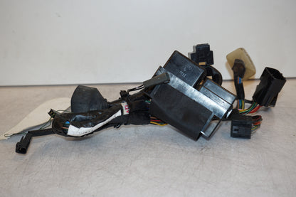 Snett uppifrån på Kablage från en Suzuki GSX-R 600 -2000 motorcykel.