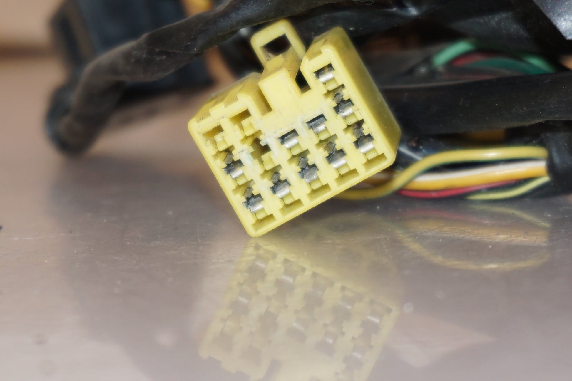 Extrabild2 på Kablage från en Suzuki GSX-R 600 -2000 motorcykel.