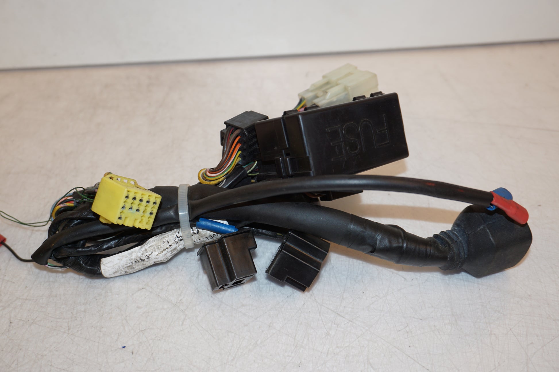 Höger sida på Kablage från en Suzuki GSX-R 600 -1997 motorcykel.