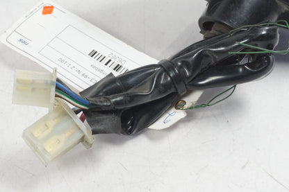 Höger sida på Säkringsbox från en Honda VT 1100 C -1999 motorcykel.