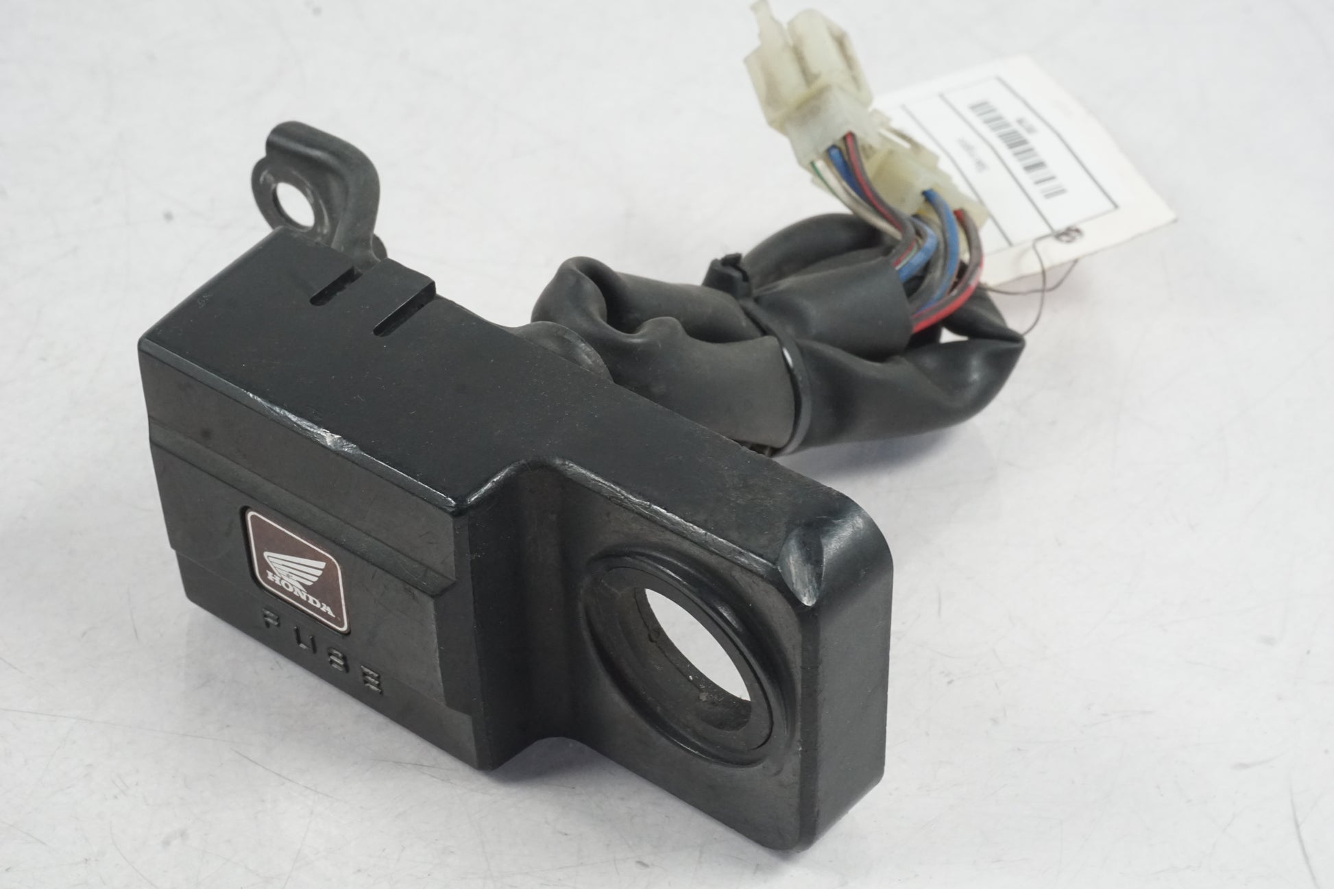 Framsidan på Säkringsbox från en Honda XL 600 V -1997 motorcykel.