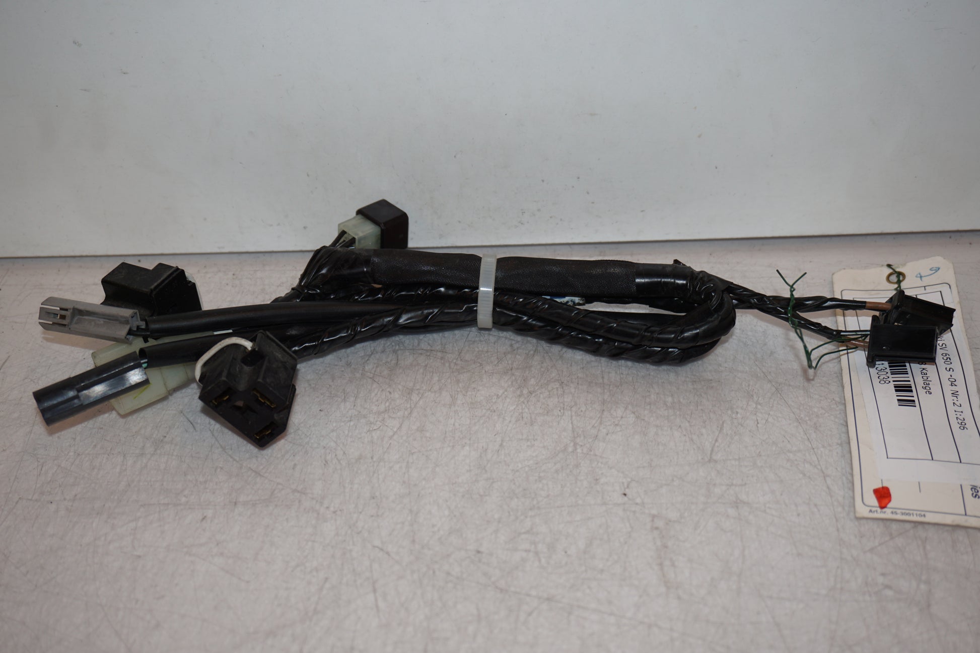 Framsidan på Kablage från en Suzuki SV 650 -2004 motorcykel.