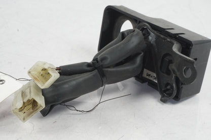 Vänster sida på Säkringsbox från en Honda XL 600 V -1997 motorcykel.