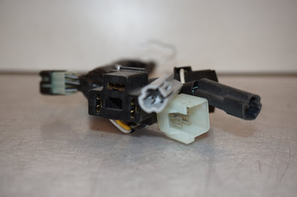 Baksidan på Kablage från en Suzuki SV 650 -2004 motorcykel.