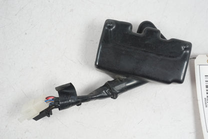 Framsidan på Säkringsbox från en Honda VT 600 C -1999 motorcykel.