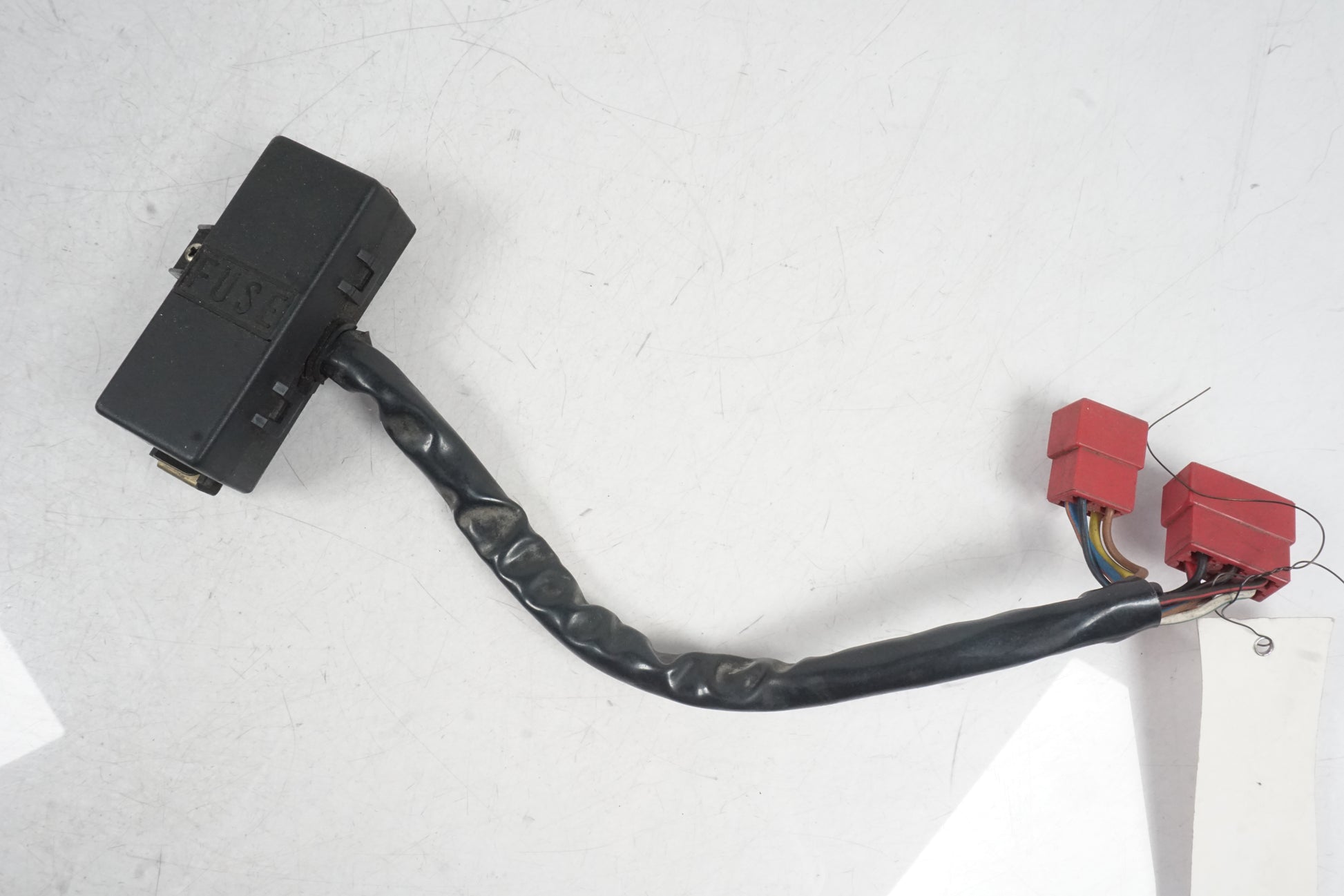 Framsidan på Säkringsbox från en Honda VFR 750 -1988 motorcykel.