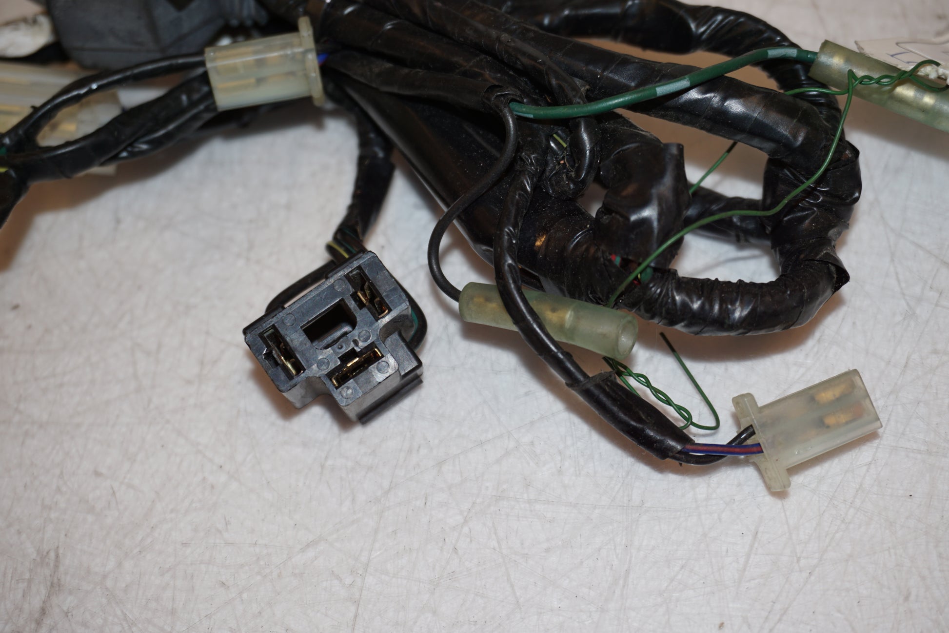 Extrabild2 på Kablage från en Yamaha YZF R6 -2001 motorcykel.