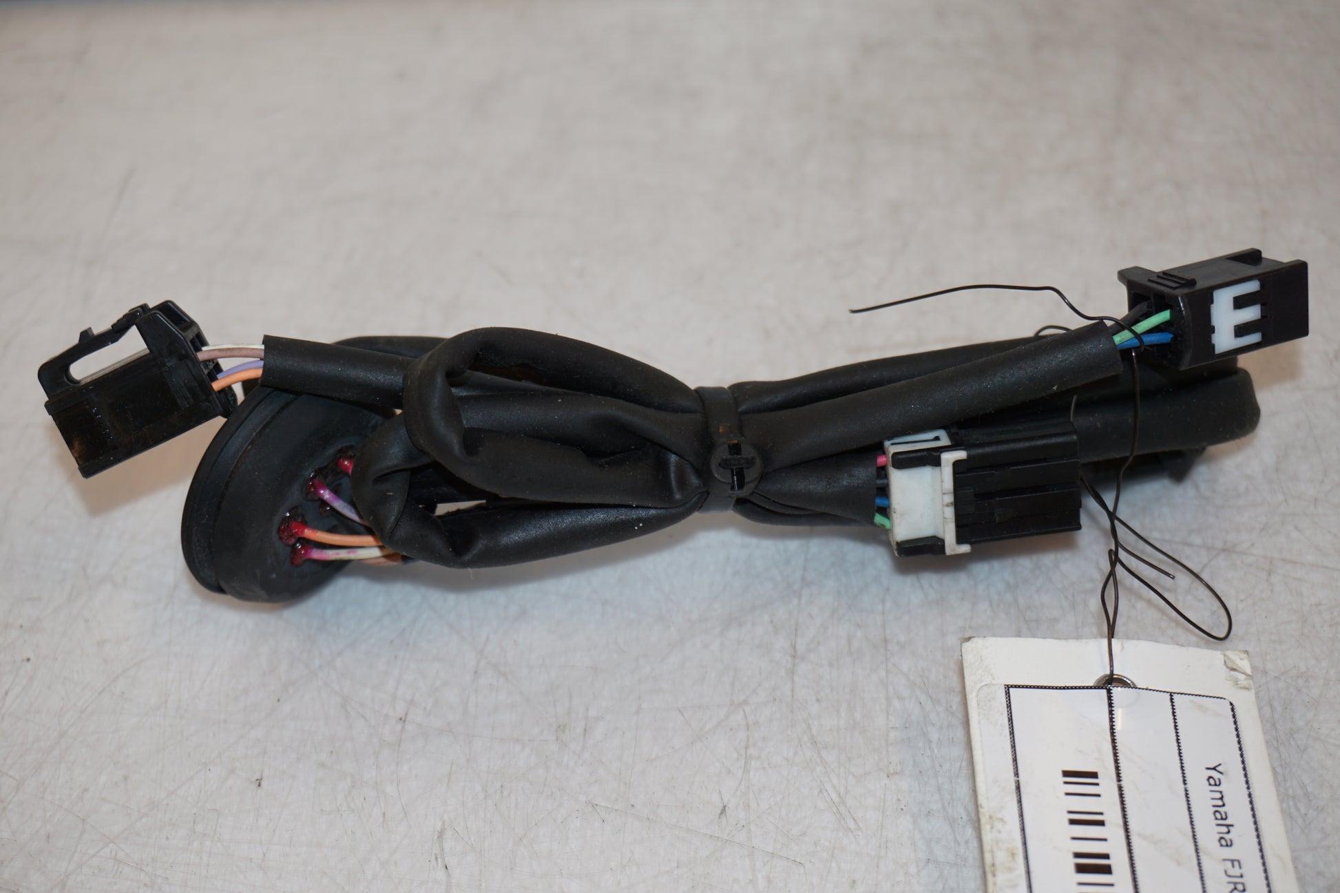 Framsidan på Kablage från en Yamaha FJR 1300 -2016 motorcykel.