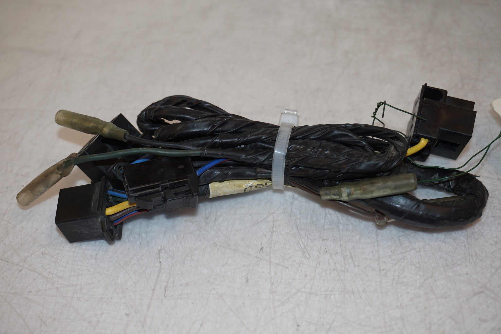 Framsidan på Kablage från en Yamaha YZF 1000 R -1998 motorcykel.