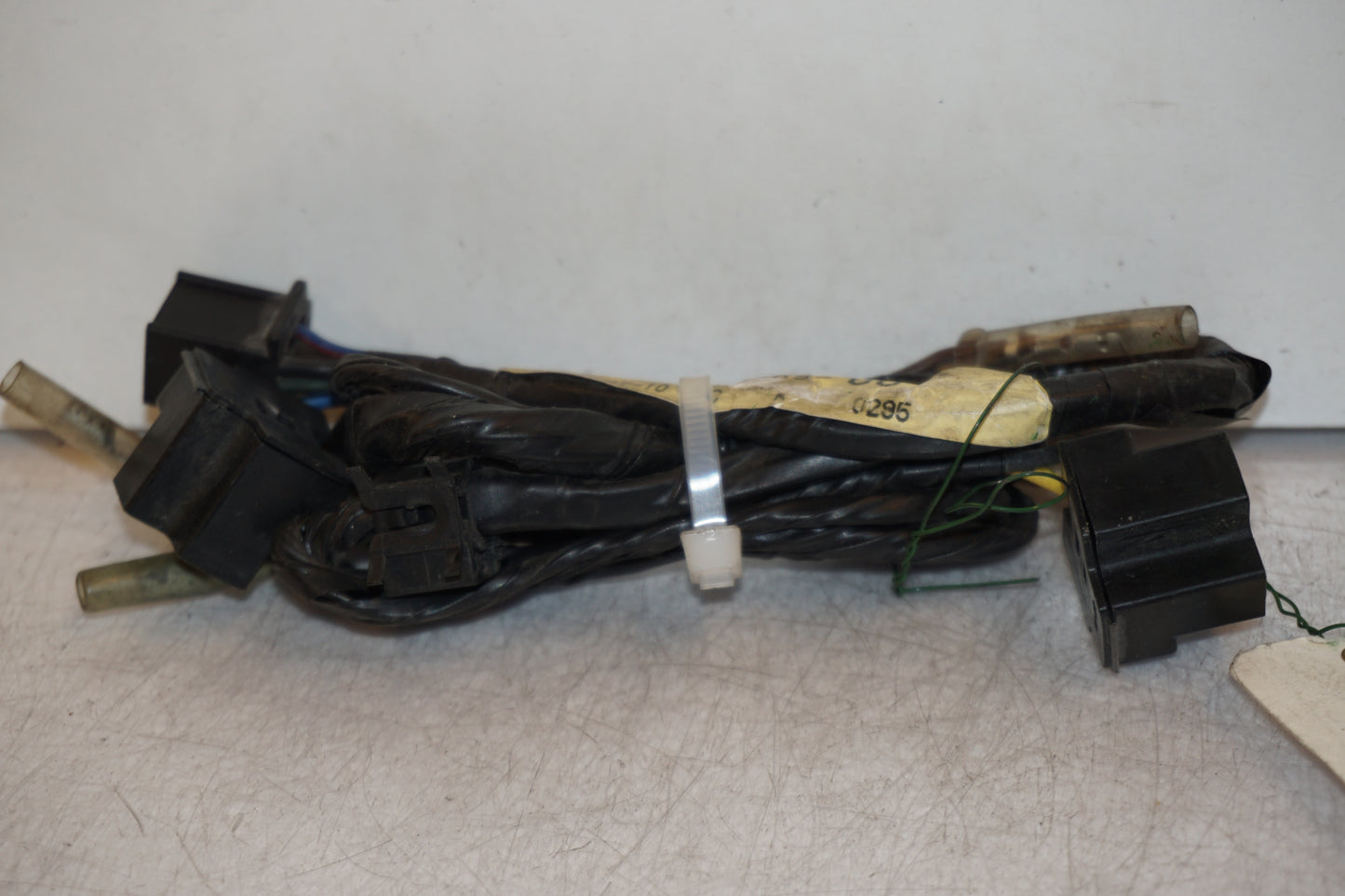 Höger sida på Kablage från en Yamaha YZF 1000 R -1998 motorcykel.