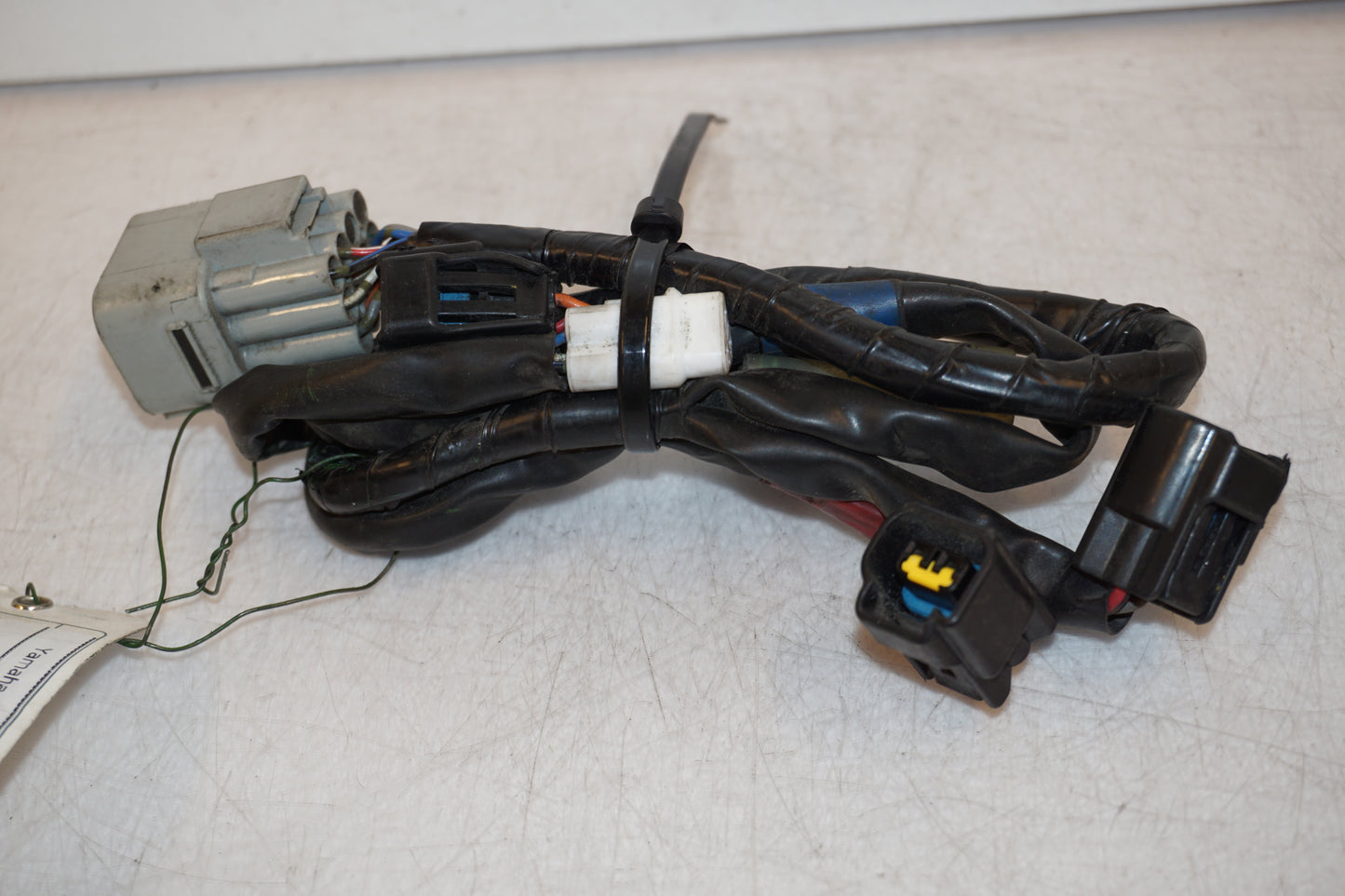 Framsidan på Kablage från en Yamaha FZ1-SA -2008 motorcykel.