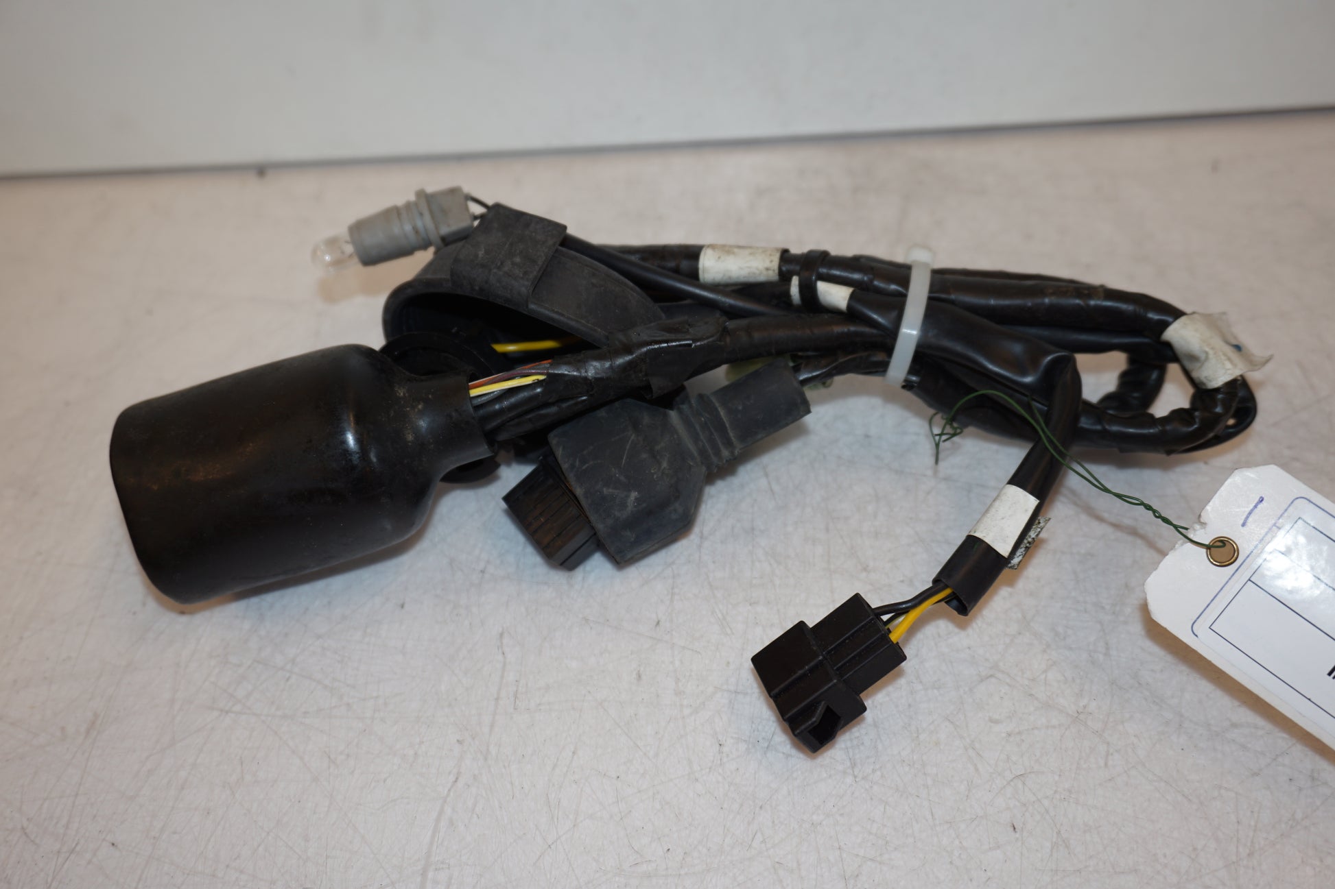 Framsidan på Kablage från en Yamaha YZF-R 125 -2008 motorcykel.