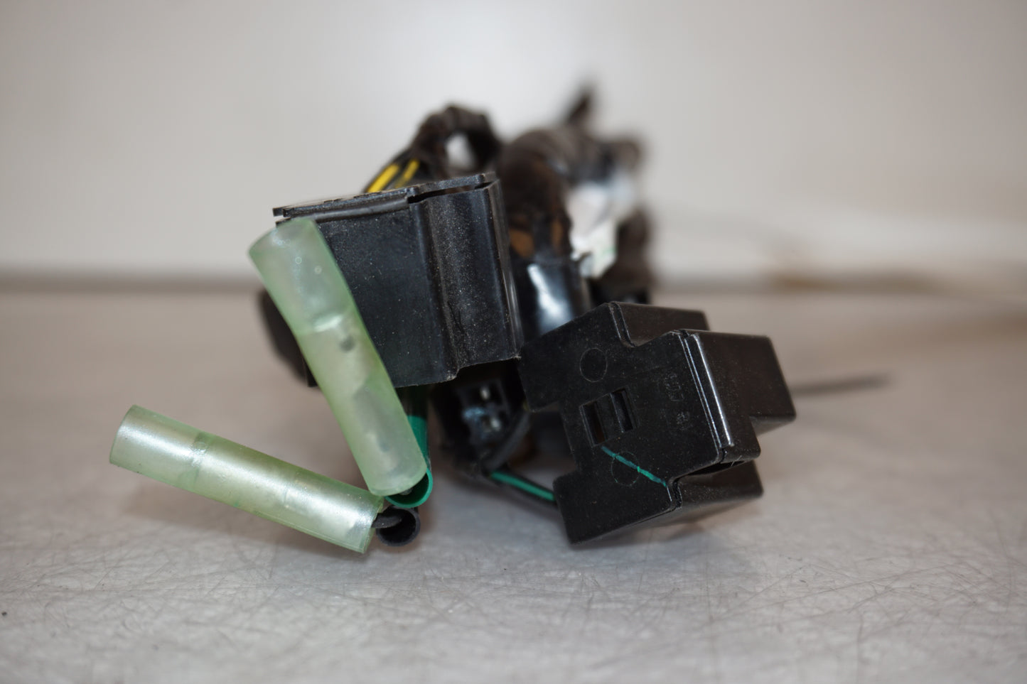 Baksidan på Kablage från en Yamaha FZ-8 -2011 motorcykel.