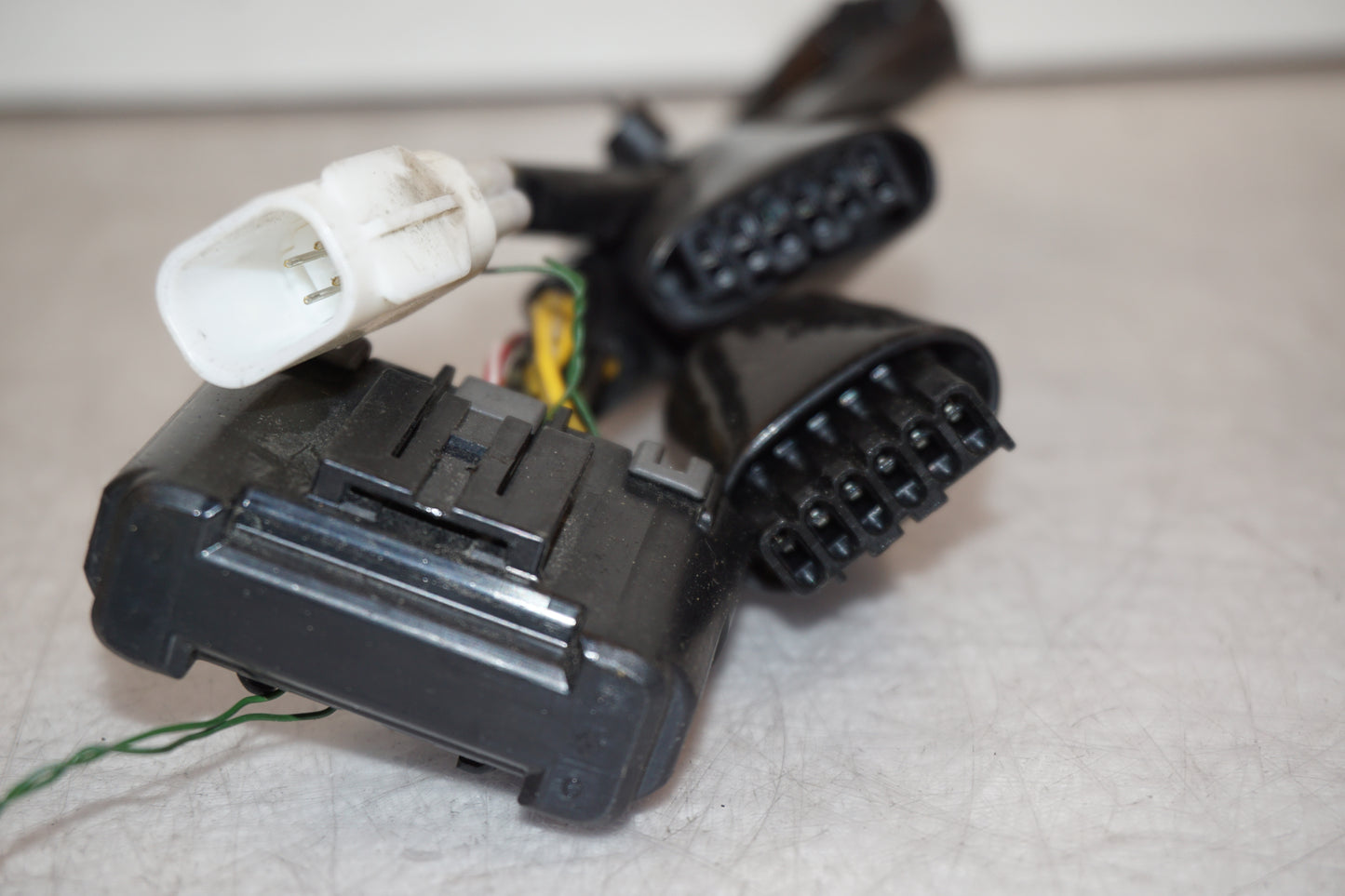 Vänster sida på Kablage från en Yamaha FJR 1300 -2016 motorcykel.