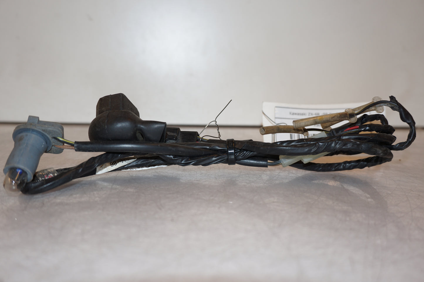 Höger sida på Kablage från en Kawasaki ZX-6R -1998 motorcykel.