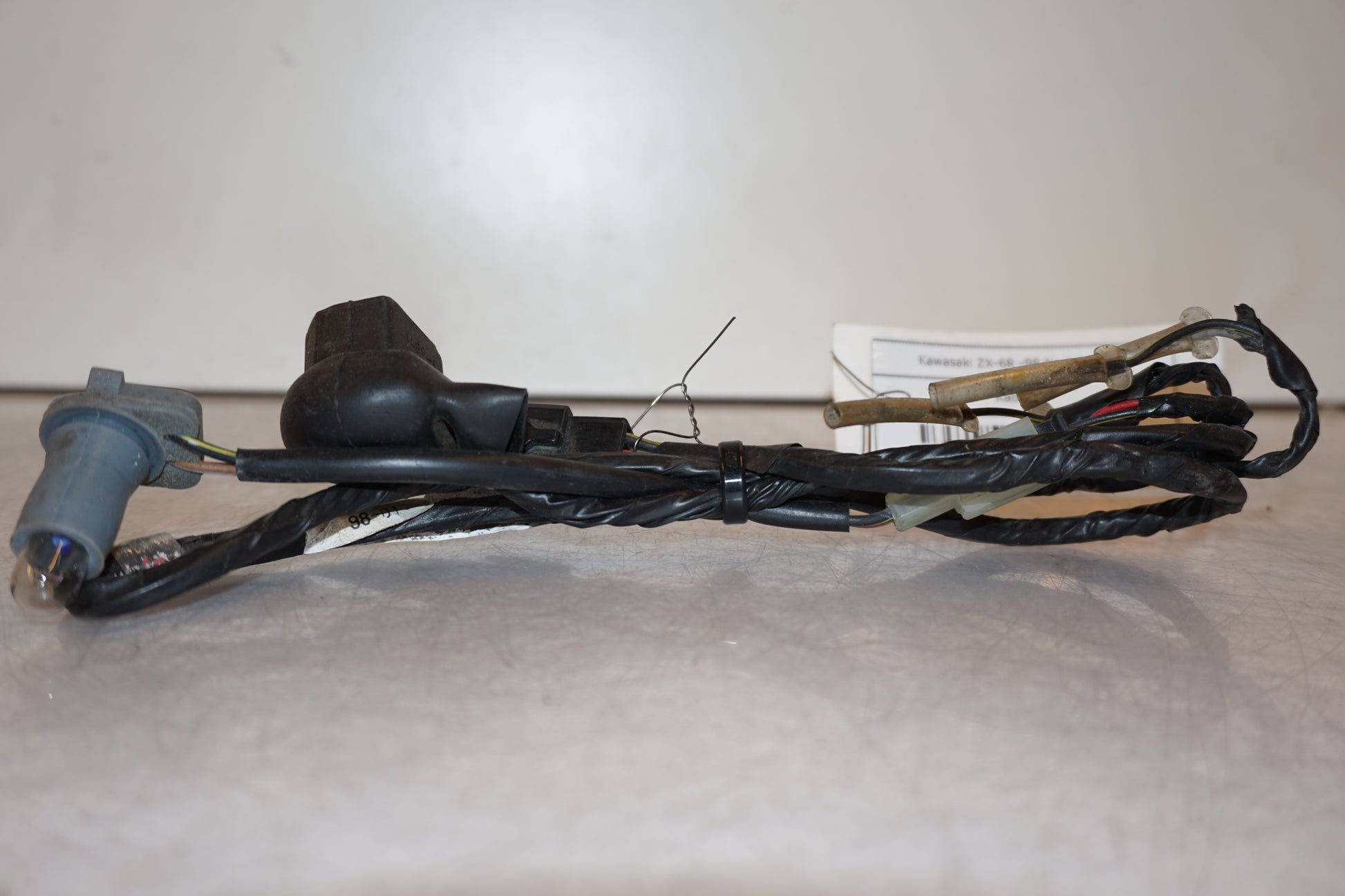 Höger sida på Kablage från en Kawasaki ZX-6R -1998 motorcykel.