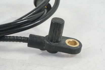 Baksidan på ABS givare från en Honda CRF 1000 Africa Twin -2016 motorcykel.