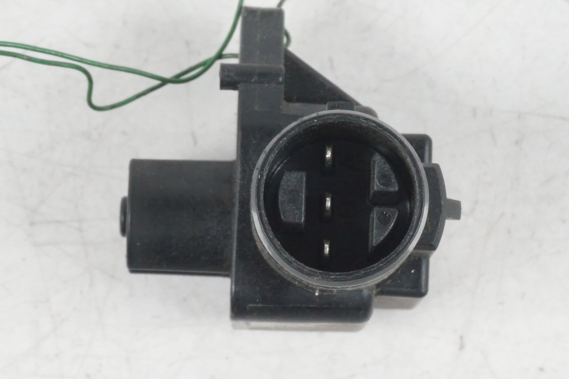 Höger sida på Mapsensor från en Honda CBR 600 RR -2003 motorcykel.