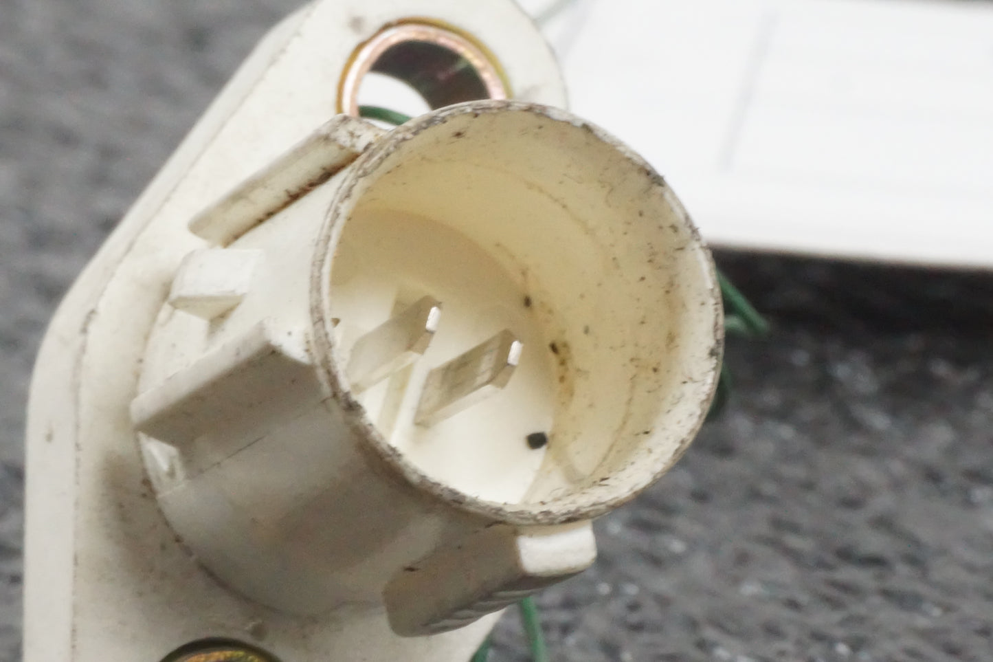 Höger sida på Luftburksensor från en Honda CBR 600 RR -2003 motorcykel.