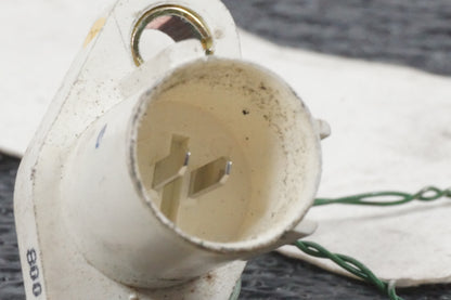 Vänster sida på Luftburksensor från en Honda CBR 600 RR -2004 motorcykel.