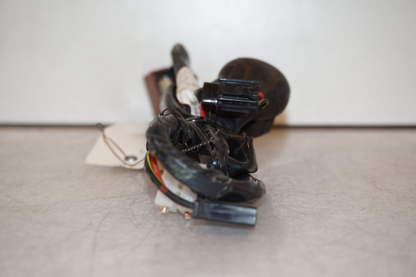 Vänster sida på Kablage från en Kawasaki ZX-7R -1996 motorcykel.