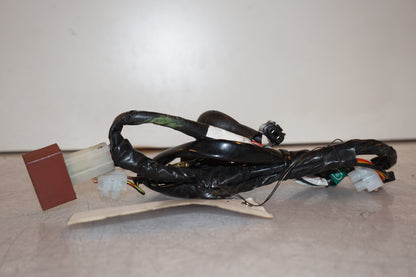 Snett uppifrån på Kablage från en Kawasaki ZX-7R -1996 motorcykel.