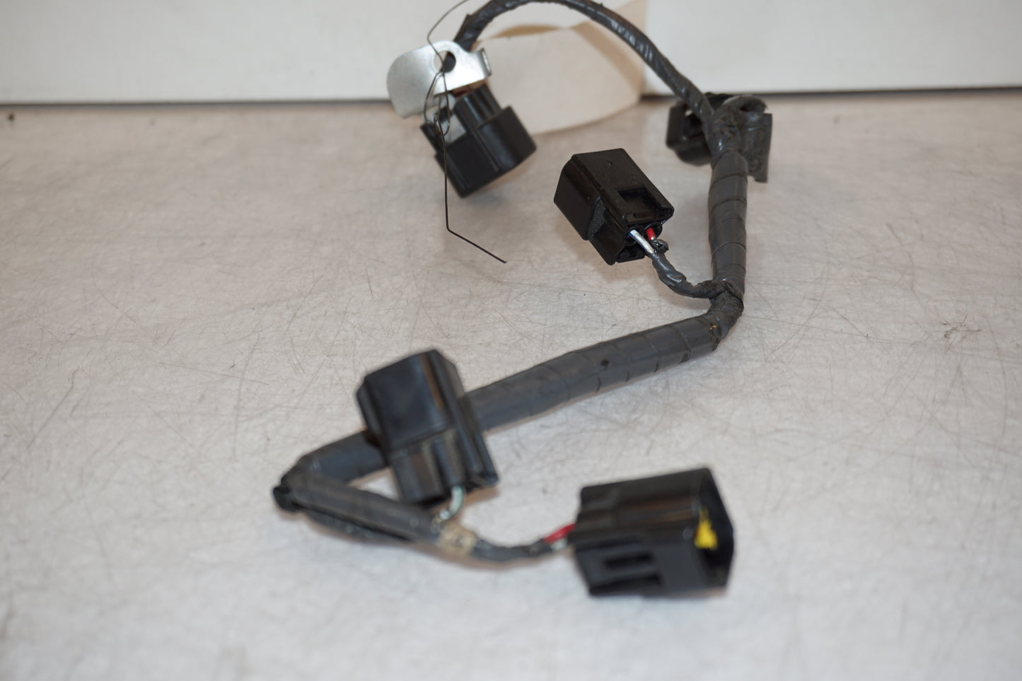 Baksidan på Kablage från en Kawasaki GTR 1400 -2008 motorcykel.