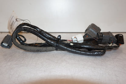 Vänster sida på Kablage från en Kawasaki GTR 1400 -2008 motorcykel.