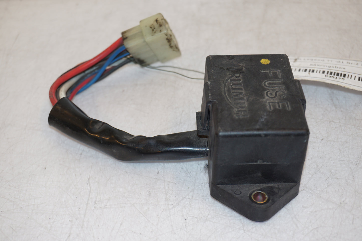 Höger sida på Säkringsbox från en Triumph Legend TT -2001 motorcykel.