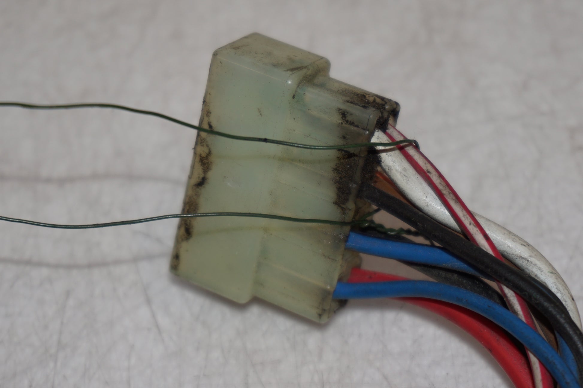 Vänster sida på Säkringsbox från en Triumph Legend TT -2001 motorcykel.