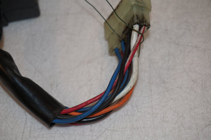 Snett uppifrån på Säkringsbox från en Triumph Legend TT -2001 motorcykel.