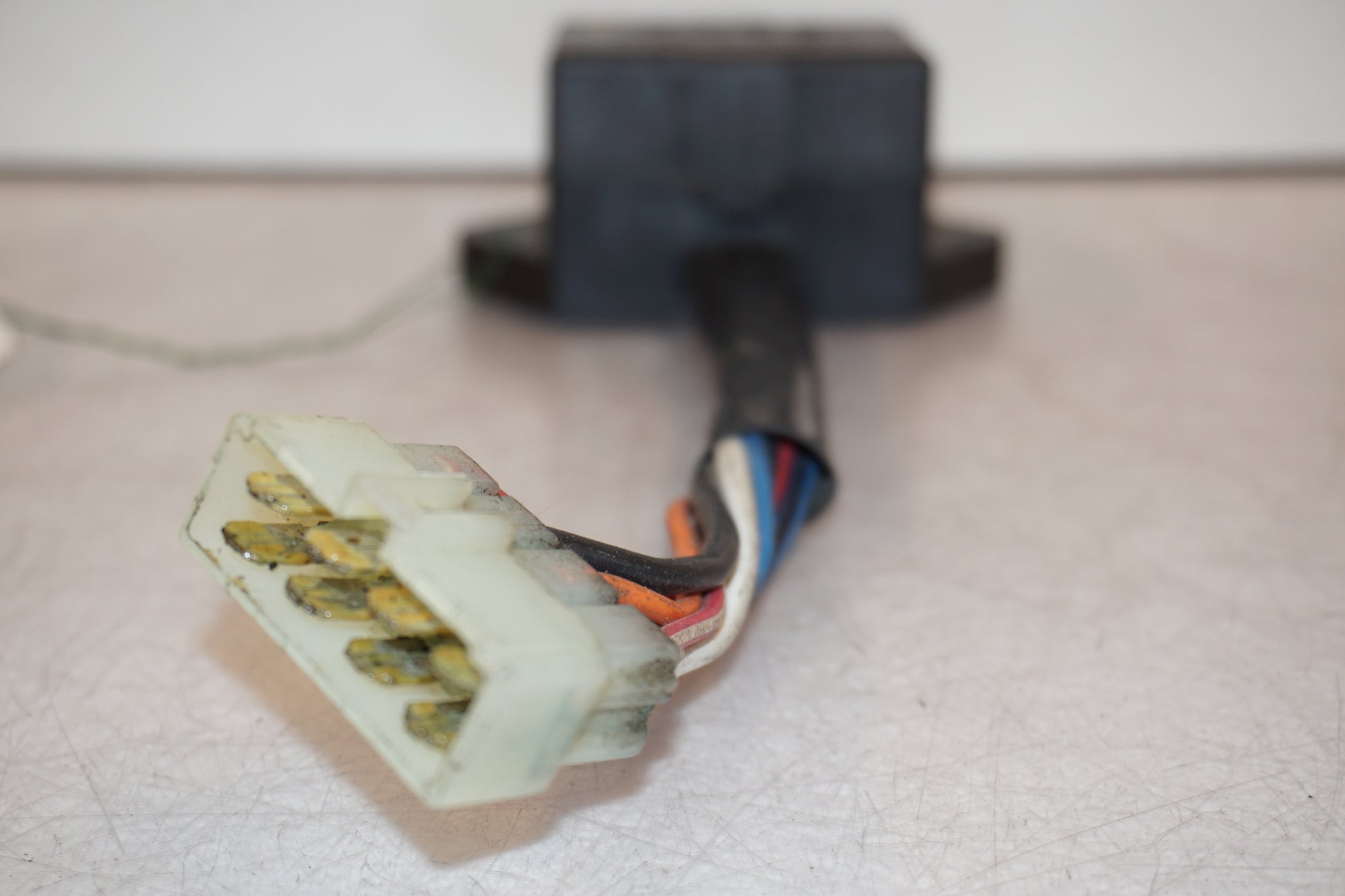 Baksidan på Säkringsbox från en Triumph Legend TT -2001 motorcykel.