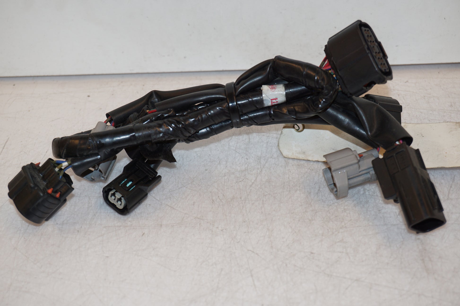 Framsidan på Kablage från en Yamaha MT-07 -2014 motorcykel.