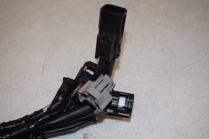 Snett uppifrån på Kablage från en Yamaha MT-07 -2014 motorcykel.