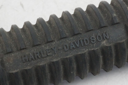 Baksidan på Fotpinne från en H-D Sportster 1200 XL1200C -1999 motorcykel.