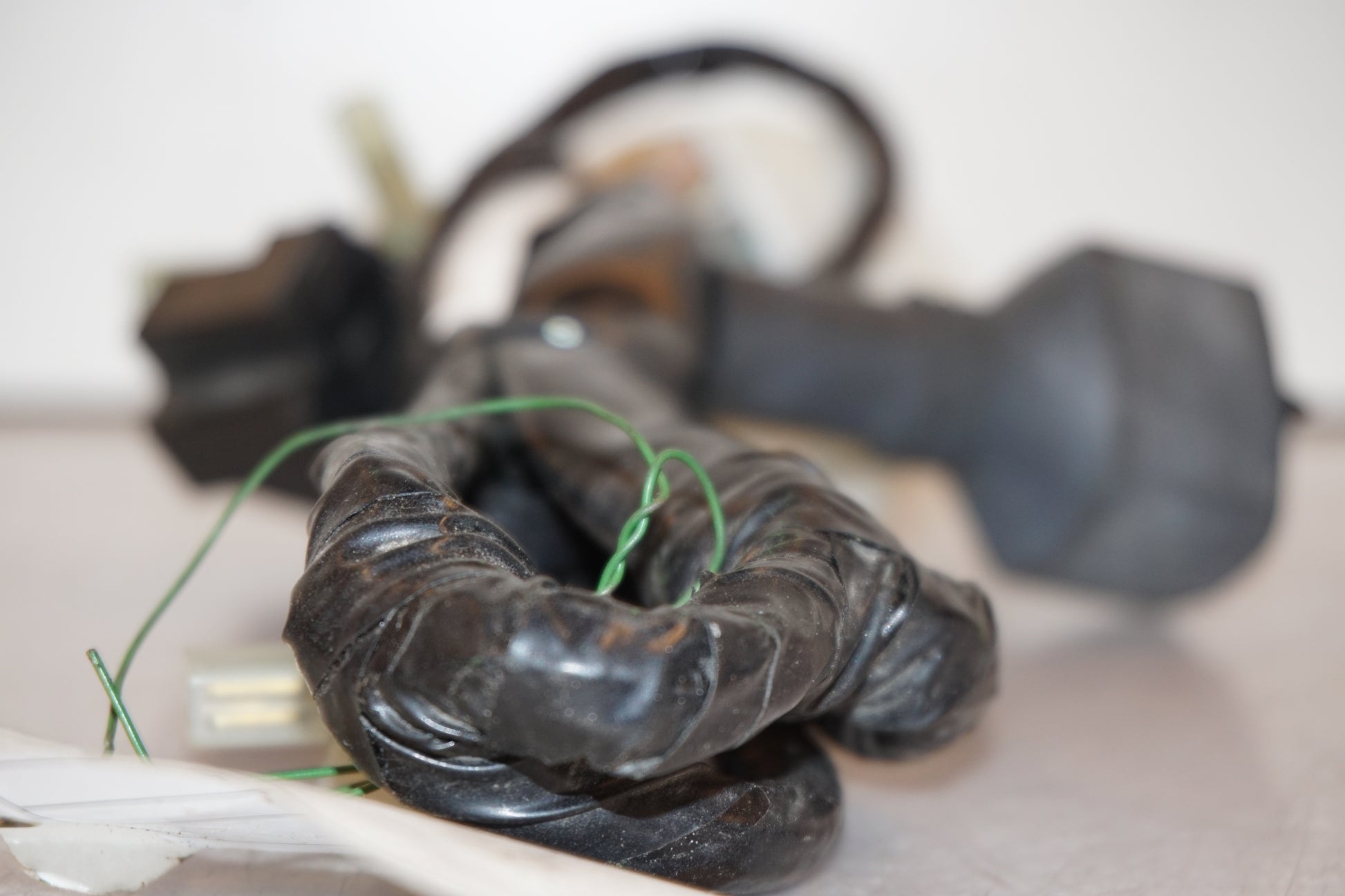 Baksidan på Kablage från en Yamaha YZF R6 -2000 motorcykel.