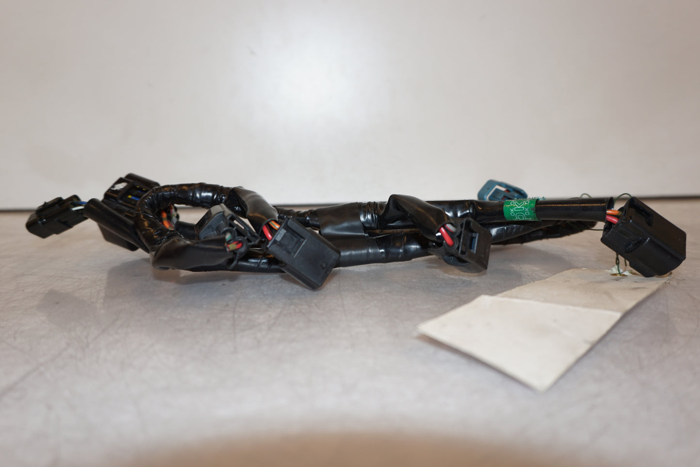 Vänster sida på Kablage från en Yamaha YZF R6 -2007 motorcykel.