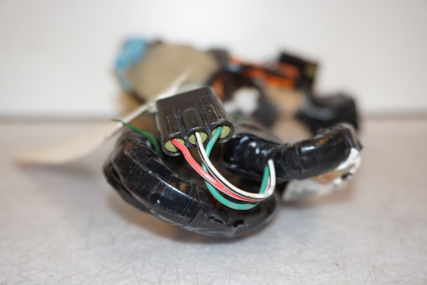 Baksidan på Kabelstam från en Honda CBR 600 RR -2004 motorcykel.