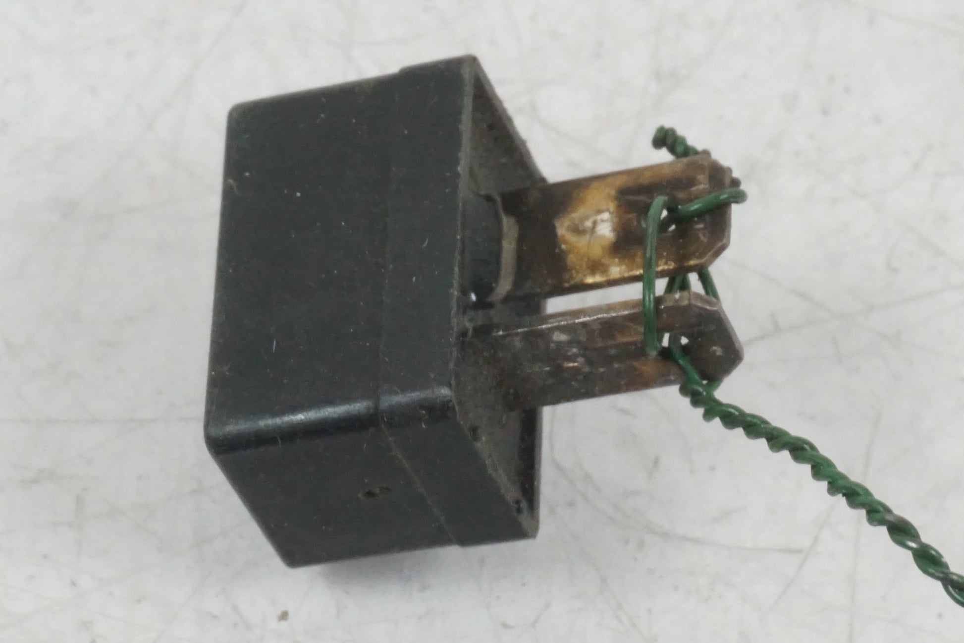 Framsidan på Relä från en Honda XL 600 V -1993 motorcykel.