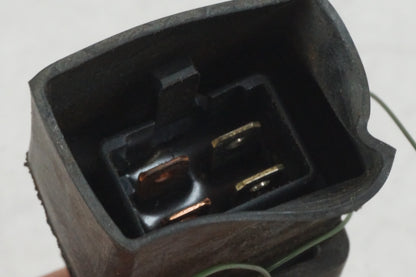 Höger sida på Relä från en Honda VT 600 C -1994 motorcykel.