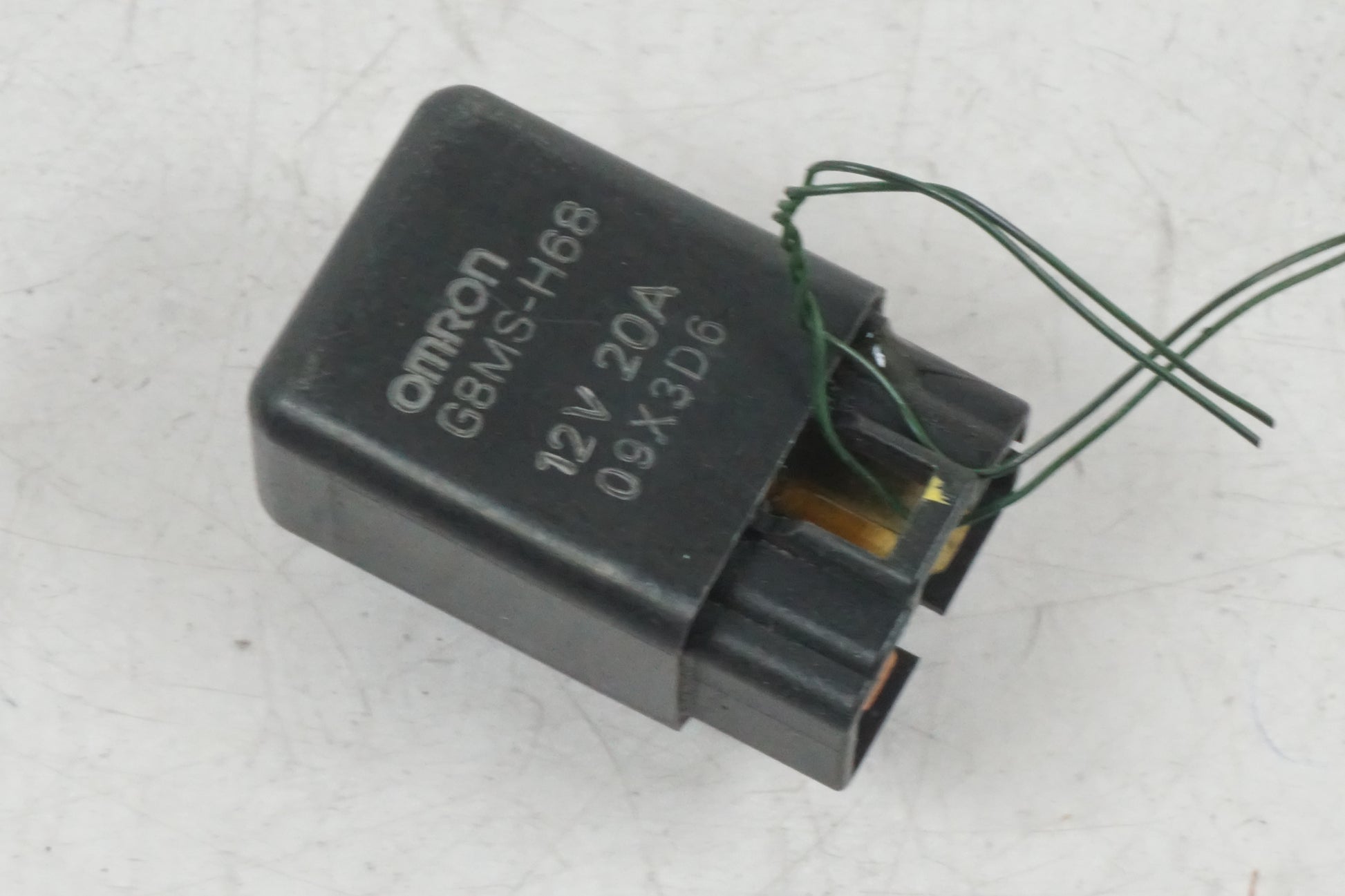 Framsidan på Relä från en Honda CBR 600 RR -2004 motorcykel.