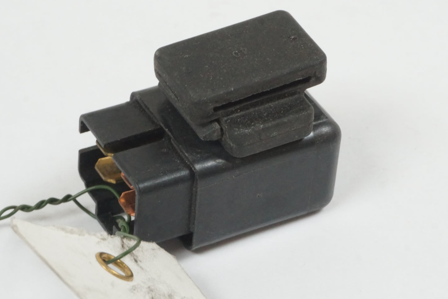 Höger sida på Relä från en Honda CBR 600 RR -2003 motorcykel.