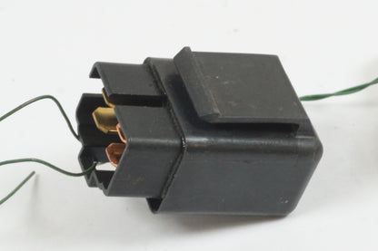 Baksidan på Relä från en Honda CBR 600 RR -2003 motorcykel.