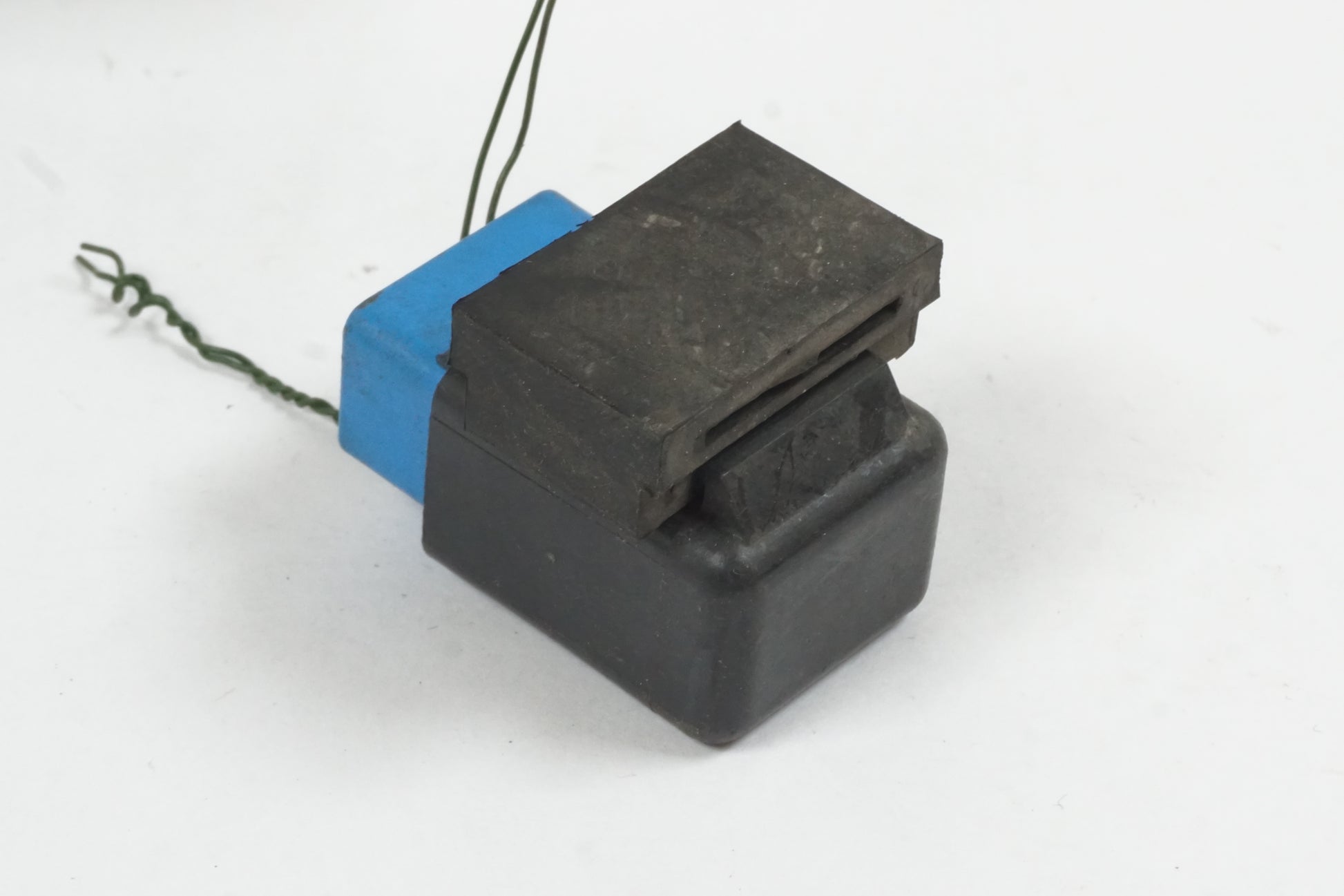 Höger sida på Relä från en Honda CBR 600 -1998 motorcykel.