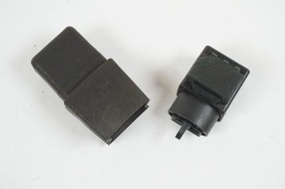 Framsidan på Relä från en Honda CB 600 Hornet -2005 motorcykel.