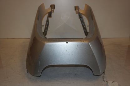 Vänster sida på Magkåpa från en Honda SCV 100 -2004 motorcykel.