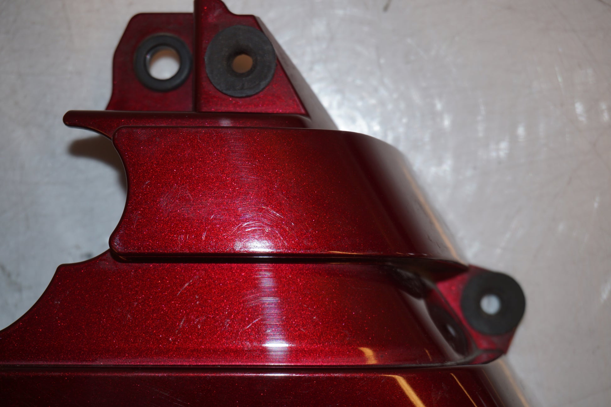 Snett nerifrån på Sidopanel från en Kawasaki VN 1700 Classic Tourer -2009 motorcykel.